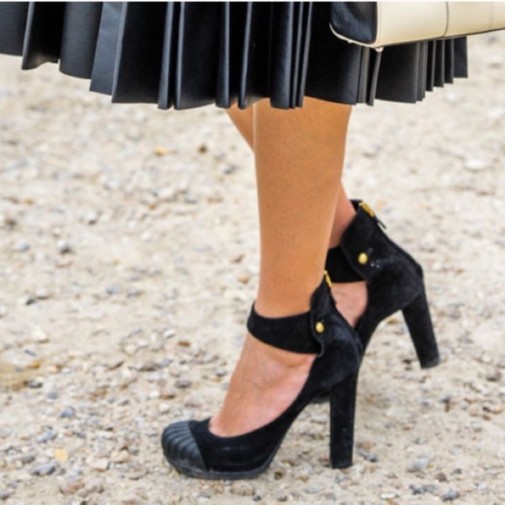 COPY - Fendi Runway Décolleté Rubber toe cap Heel…
